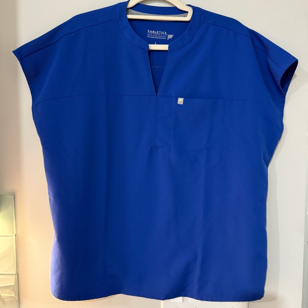 Fabletics Evolve Scrub Top, Large, Royal Blue